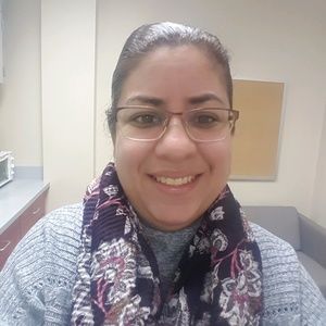 Meet your Posher, Elizabeth